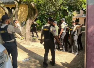 DNCD captura a tres presuntos microtraficantes durante allanamientos en Cambita Garabitos
