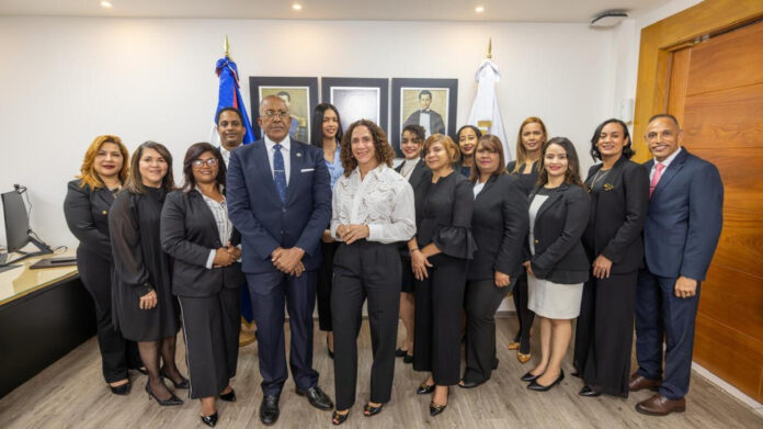 Contraloría implementará nuevo modelo de validación y supervisión sectorizada del control interno