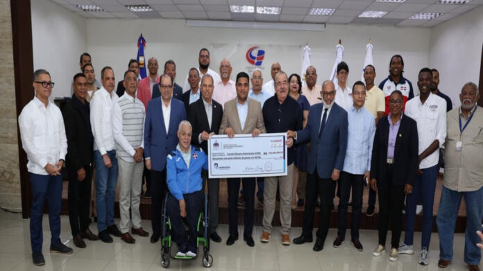 entrega 250 millones más para preparar atletas de Juegos Centroamericanos y del Caribe