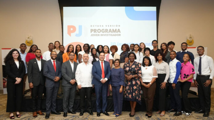 IDEICE integra a 30 jóvenes al ecosistema de la investigación educativa