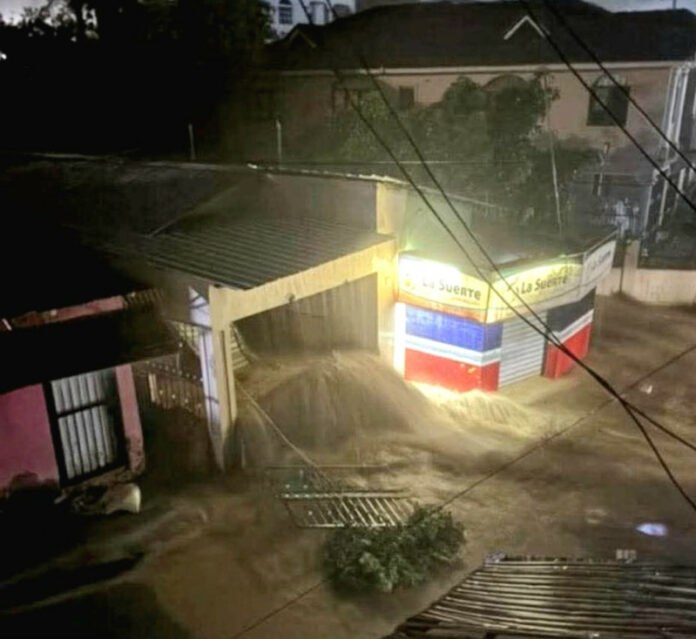 Inundaciones en Puerto Plata y Espaillat por intensas lluvias