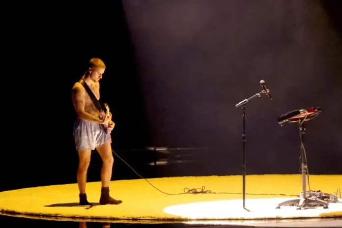 “No estaba acordado”: el productor de los Grammy habla sobre la actuación de Justin Bieber en ropa interior