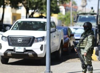 México anuncia «reapertura gradual» de actividades tras ola de violencia