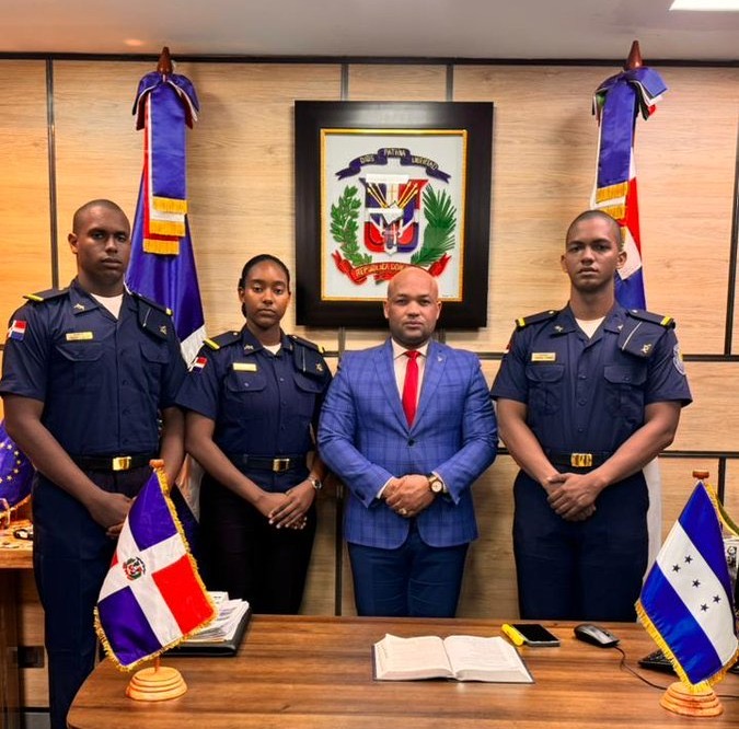 Policía Nacional envía cadetes a Chile, Honduras y Panamá para formación