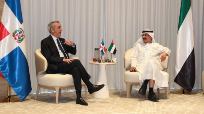Abinader se reúne con el líder global de DP World para consolidar a RD como centro logístico