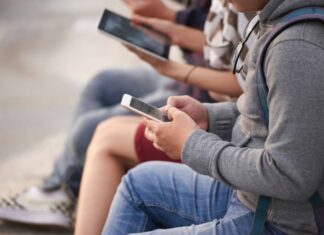 Reino Unido podría prohibir las redes sociales a los menores de 16 años