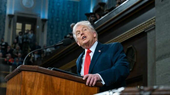 Trump llama a los iraníes a derrocar su Gobierno