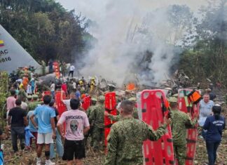 Confirman la muerte de 66 militares en el accidente de un avión militar en Colombia
