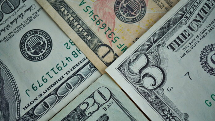 La guerra de Irán mueve el tablero de monedas en Latinoamérica