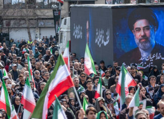 Trump afirma que el nuevo líder supremo de Irán es gay