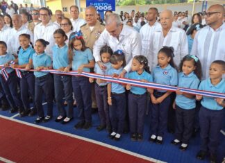 Abinader inaugura dos instalaciones deportivas en Santiago