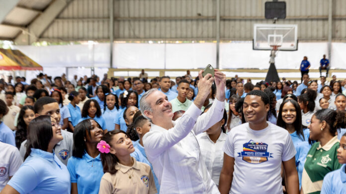 Abinader desarrollará agenda en el Gran Santo Domingo enfocada en jóvenes estudiantes
