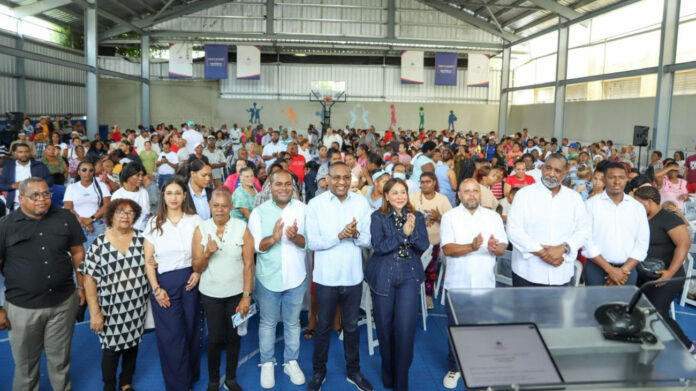 Más de 1,000 familias de El Capotillo y Boca Chica fortalecen su bienestar mediante encuentros de Supérate
