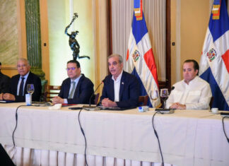 Gobierno y comerciantes garantizan estabilidad de la canasta básica