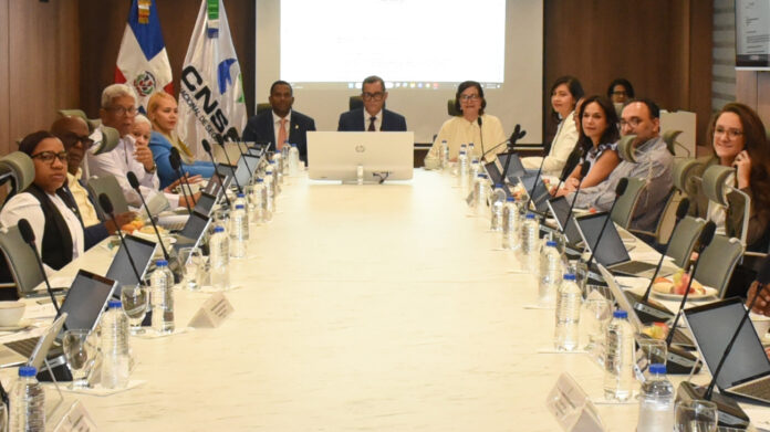 CNSS aclara que no ha aprobado cambios en la compra de medicamentos de alto costo