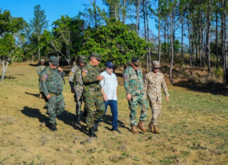 Ministros de la Presidencia y de Defensa realizan recorrido fronterizo en la zona norte