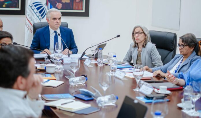 Educación activa comisión para preparativos del año escolar 2026-2027