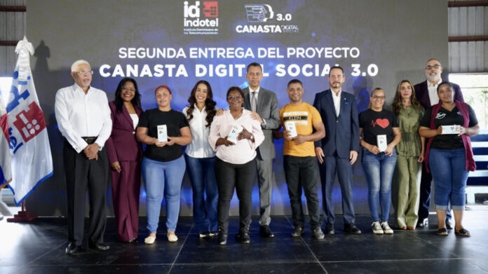 Indotel beneficia a 1,000 residentes de SDN con la Canasta Digital Social 3.0