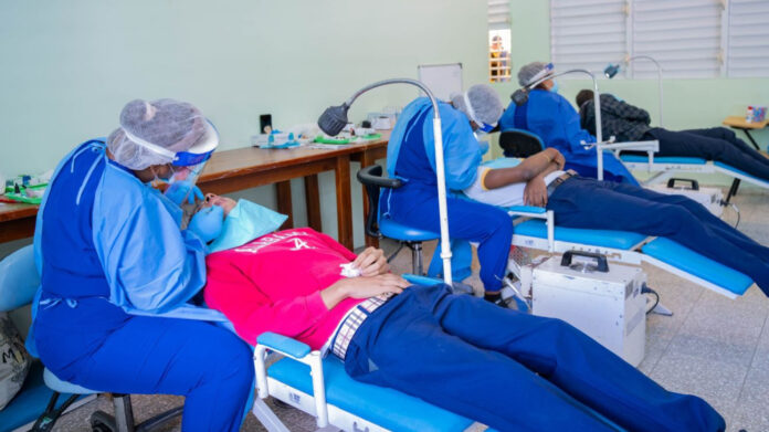 INABIE beneficia a más de 800 estudiantes de Puerto Plata con atenciones médicas