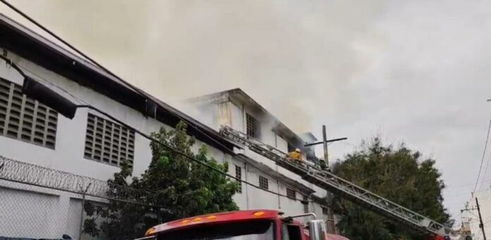 Se registra conato de incendio en almacén de Banreservas