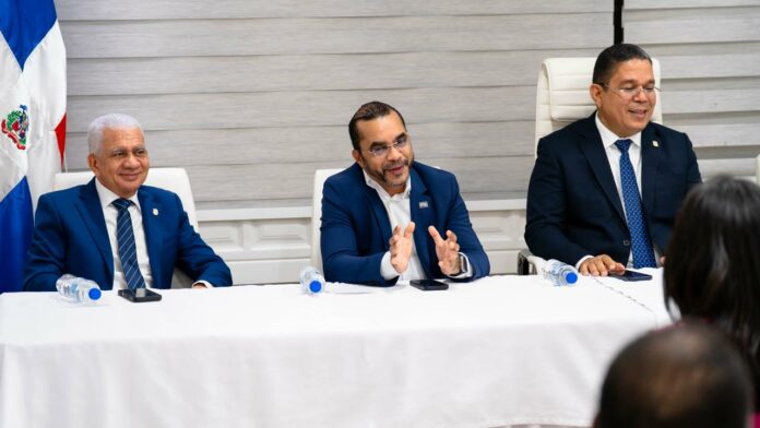 ITLA otorgará más de ocho mil becas tecnológicas a todas las provincias