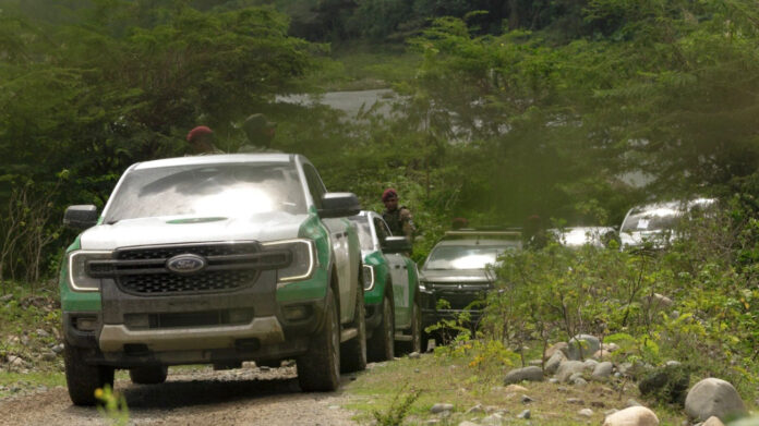 Medio Ambiente interviene el río Haina para recuperar su cauce y detener la extracción ilegal de agregados