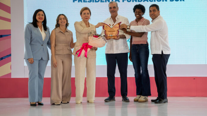Abinader inaugura complejo deportivo en Ciudad Juan Bosch y Juegos de la Mujer 2026