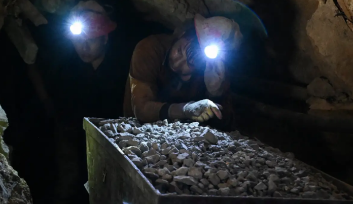 EE.UU. alivia las sanciones al sector de minerales de Venezuela