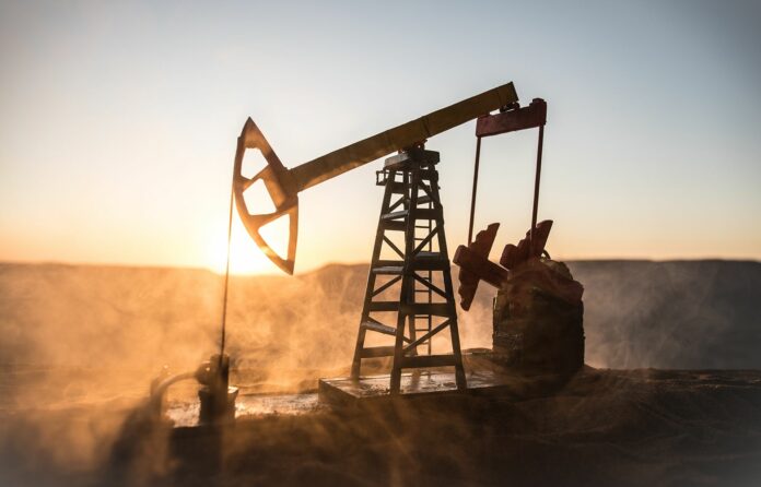Trump anuncia un acuerdo petrolero de 300,000 millones de dólares