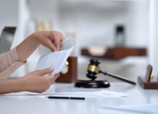 Padres que incumplan pensión alimenticia no podrán obtener licencia, según proyecto