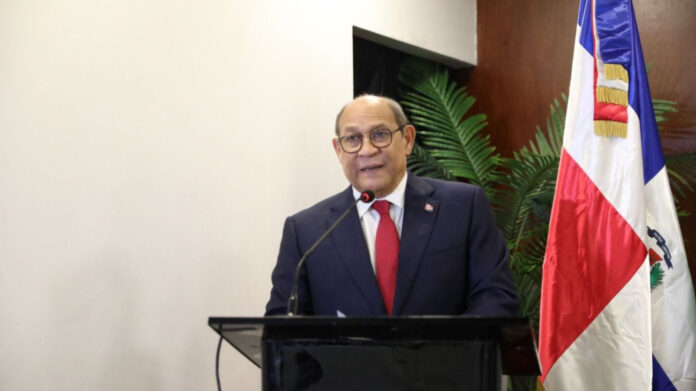 Santos Badía resalta necesidad de una transformación profunda del sistema educativo