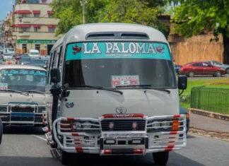 Abinader prevé aumento de tarifas eléctricas, transporte y alimentos: «Será necesario asumir ciertos sacrificios»
