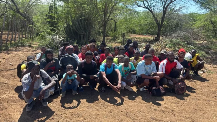 Ejército intercepta a 34 haitianos indocumentados en Montecristi