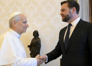 «Debe tener cuidado»: J.D. Vance lanza advertencia al papa León XIV