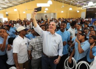 Abinader dispone de plan habitacional y reconstrucción de puentes en Puerto Plata