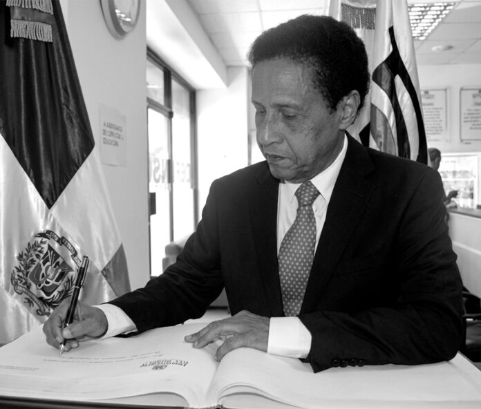 Fallece periodista Carlos Batista Matos