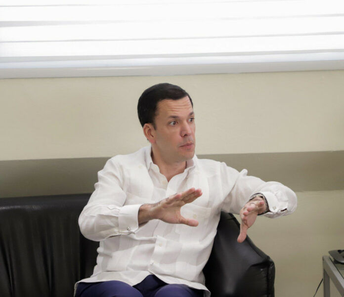 MP presenta conversaciones de Hugo Beras y Jochi Gómez sobre control en adjudicaciones