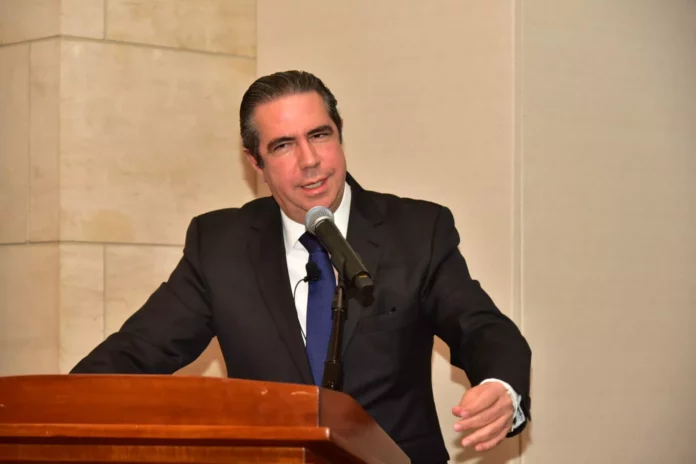 Ministro-de-Turismo-Francisco_Javier_García