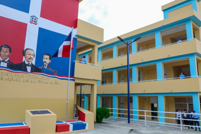 Nuevo liceo en Copeyito, Río San Juan es inaugurado por Abinader tras 14 años de espera