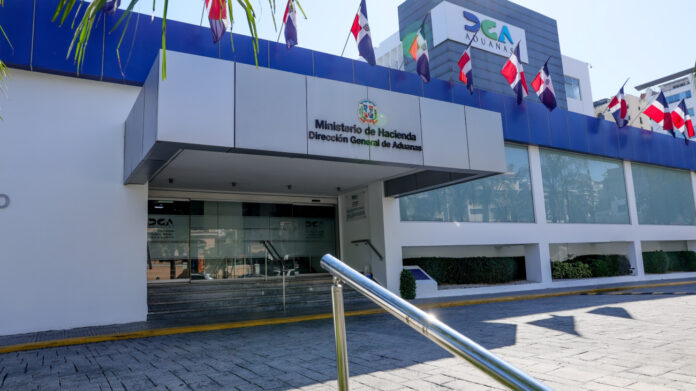 Aduanas reporta incremento en recaudaciones durante marzo 2026