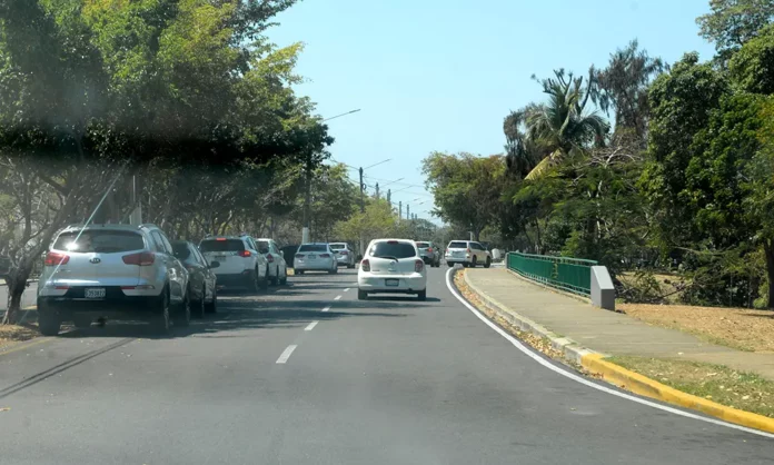 Reiteran apertura al tránsito vehicular en la avenida de la Salud desde este lunes hasta el jueves