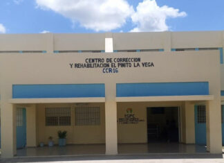 Cuatro privados de libertad heridos durante riña cárcel de El Pinito en La Vega