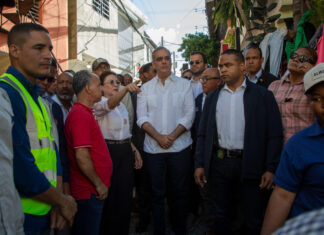 Abinader supervisa zonas vulnerables por lluvias y ordena solución definitiva a laguna en Los Platanitos