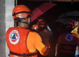 Defensa Civil coordina evacuaciones en provincias en alerta por lluvias