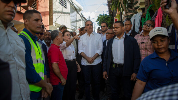 Abinader supervisa zonas vulnerables por lluvias y ordena solución definitiva a laguna en Los Platanitos