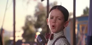 Arrestan a Brandon “Bug” Hall, actor de “Pequeños traviesos”, tras faltar a audiencia por caso de tránsito