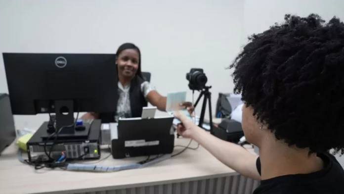 DGP inaugura primera oficina del pasaporte electrónico en el Cibao