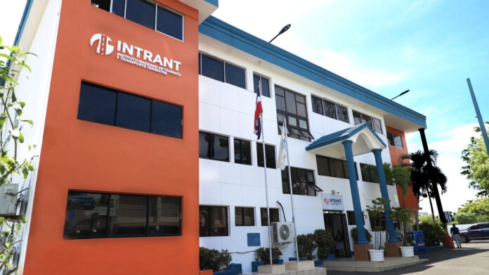 Intrant informa restricción parcial del tráfico en el GSD y recomienda rutas alternas tras inundaciones
