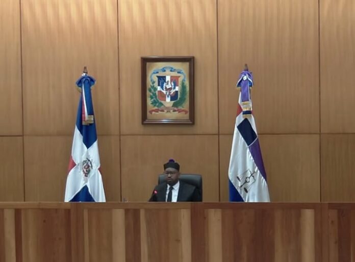 Juez recesa para el viernes audiencia preliminar del caso Jet Set