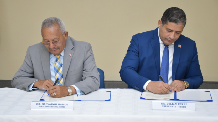 Onapi firma acuerdo interinstitucional para impulsar el desarrollo empresarial en SDN